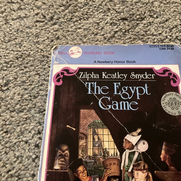 Books - Picture 3 of 5